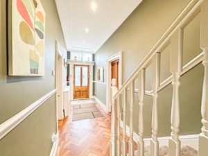 Photo 33- click for photo gallery